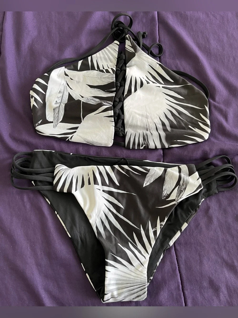 NEW L*Space Floral Reversible Bikini Set Nikki Top & Low Down Bottoms Medium